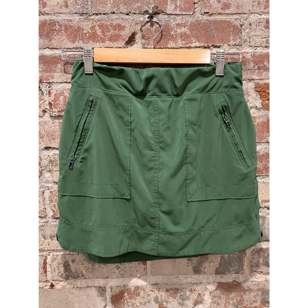SPRING SALE! Athleta Women's Athleisure Green Chelsea Cargo Skort‎ Size 2